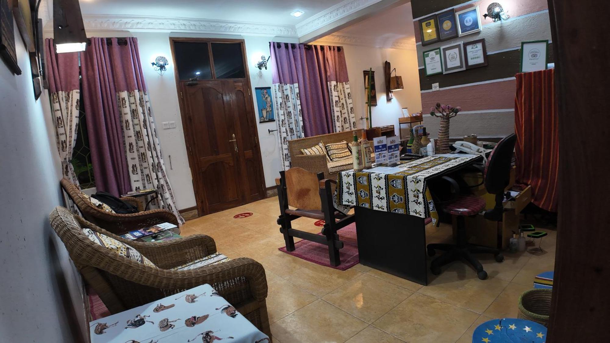 Korona House Hotel Аруша Екстер'єр фото